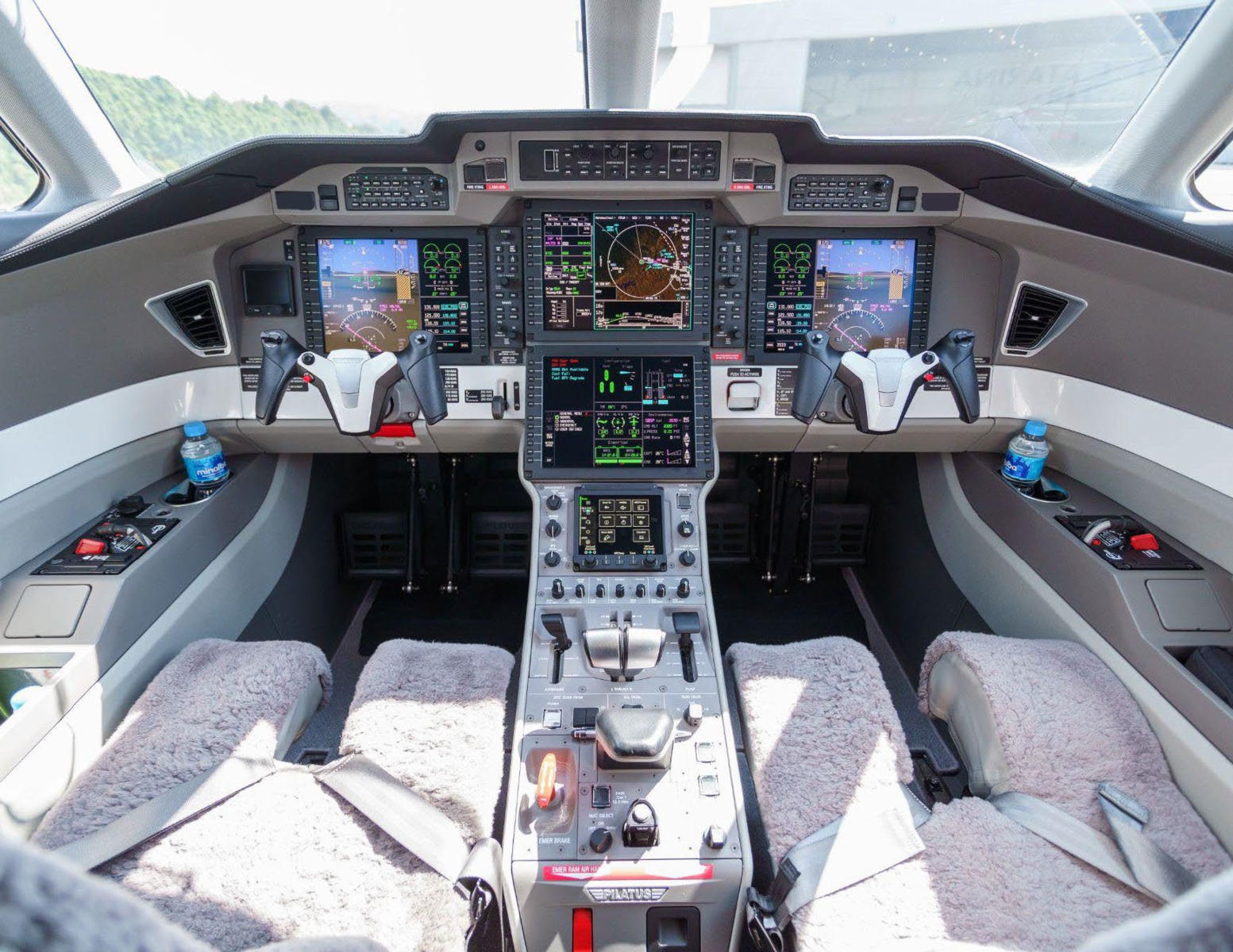 Pilatus PC-24  S/N 222 for sale | gallery image: /userfiles/files/Cockpit(5).png