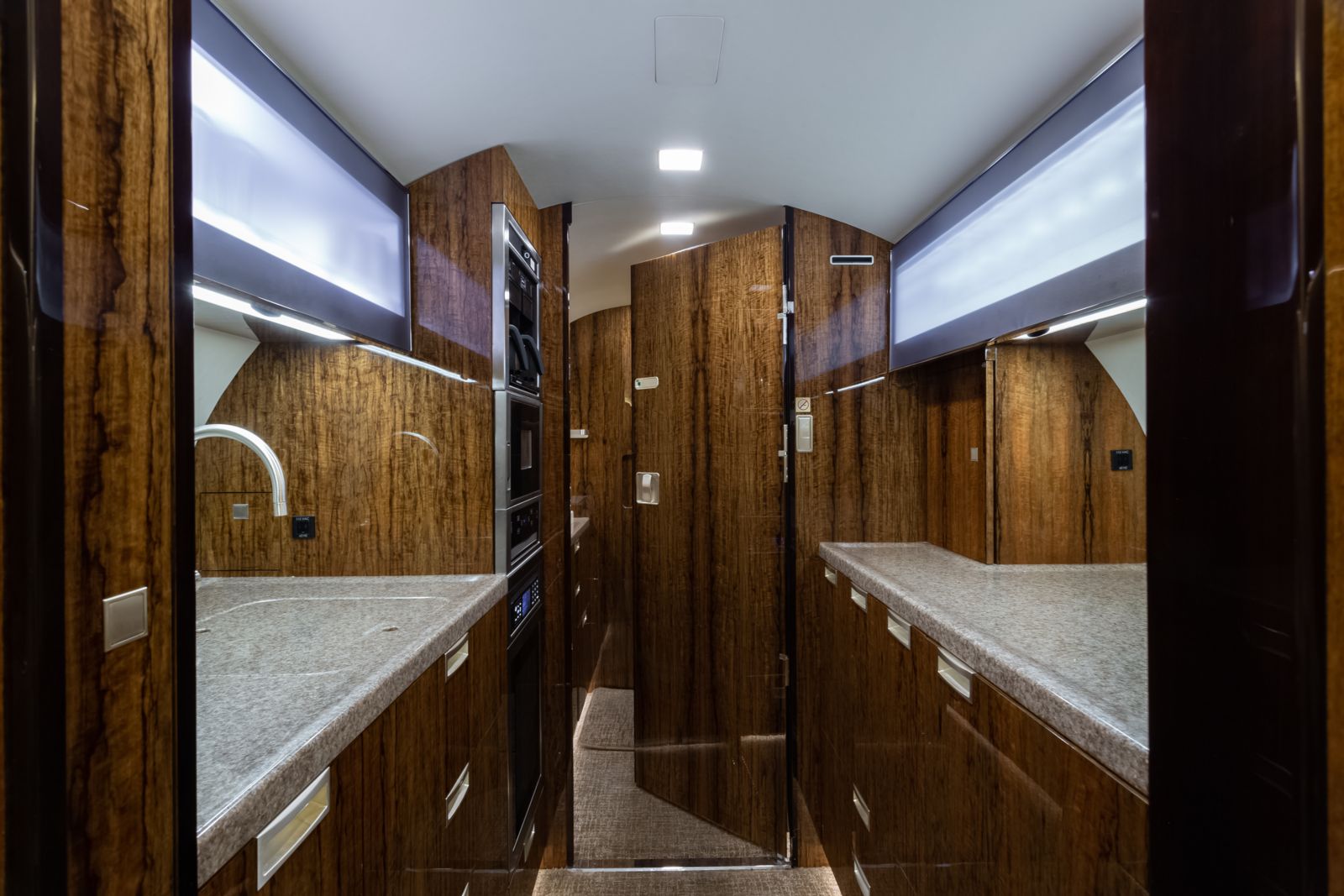 Gulfstream G650  S/N 6008 for sale | gallery image: /userfiles/files/bfp_0614.jpg
