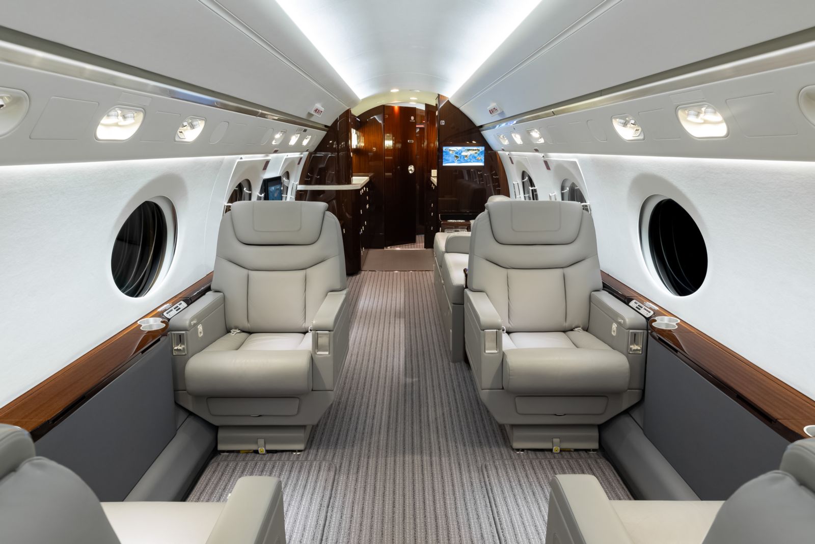Gulfstream G450  S/N 4222 - UNDER CONTRACT for sale | gallery image: /userfiles/files/bfp_5180.jpg