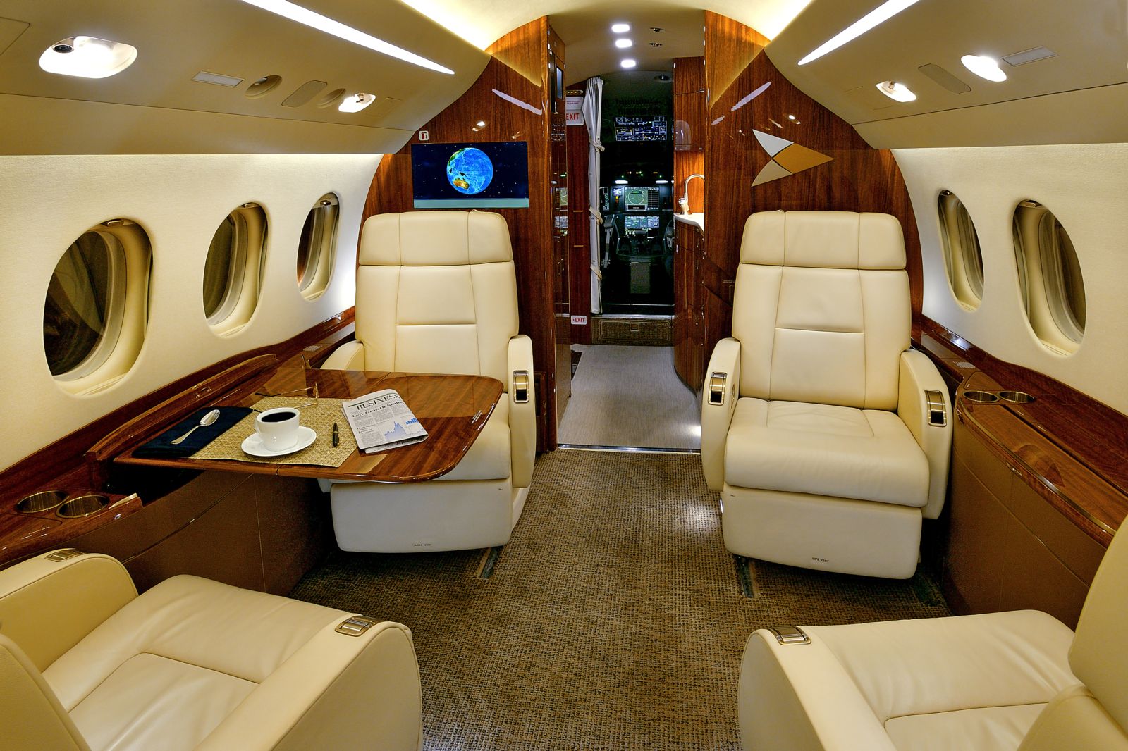 Dassault Falcon 2000LXS  S/N 291 for sale | gallery image: /userfiles/files/int2b_300.jpg