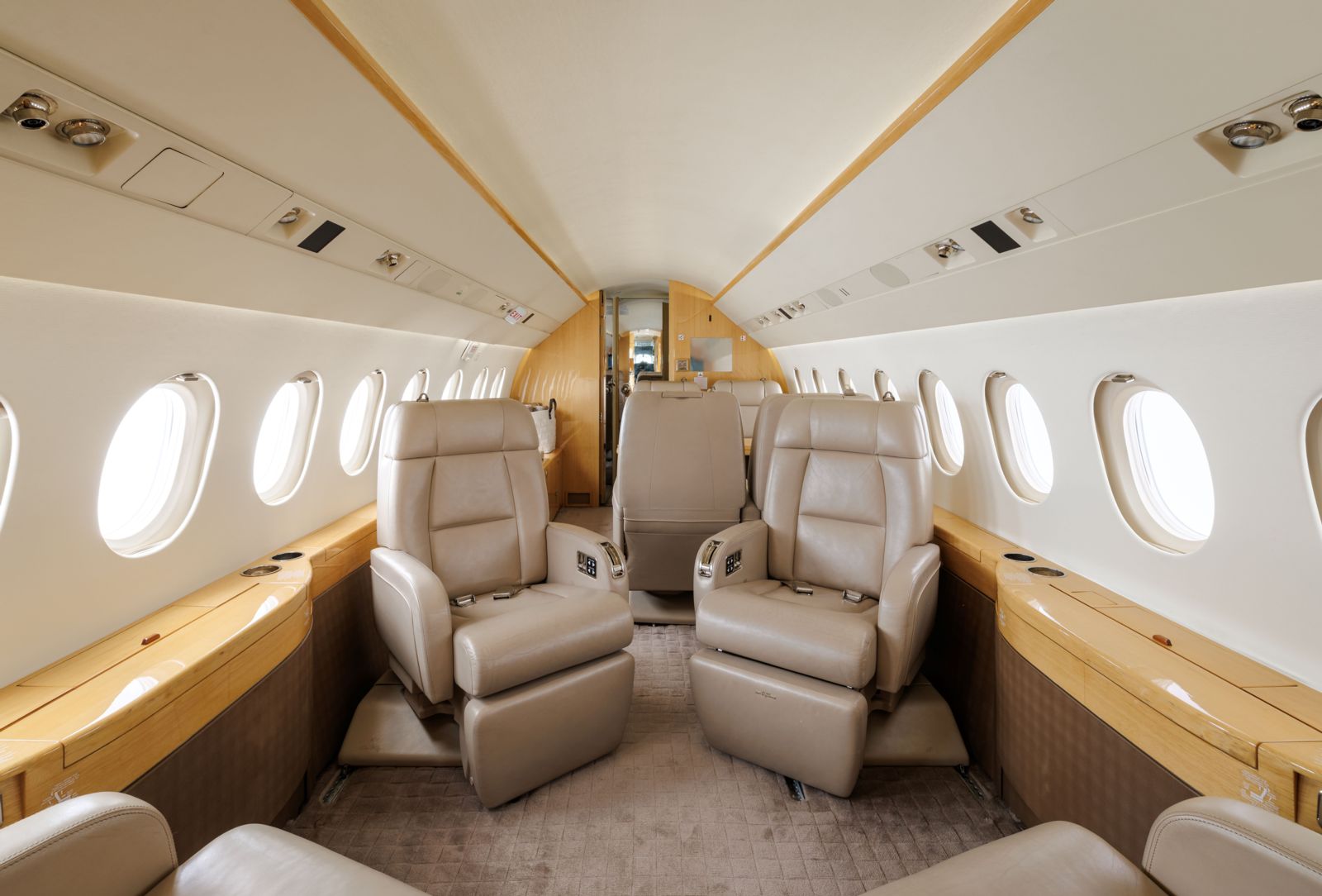 Dassault Falcon 2000LX  S/N 185 for sale | gallery image: /userfiles/files/n4fc-5.jpg