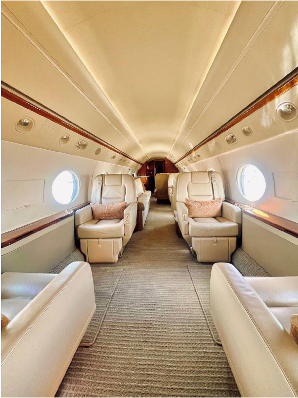 Gulfstream G450  S/N 4088 for sale | gallery image: /userfiles/files/specifications/G450/4088/2.png