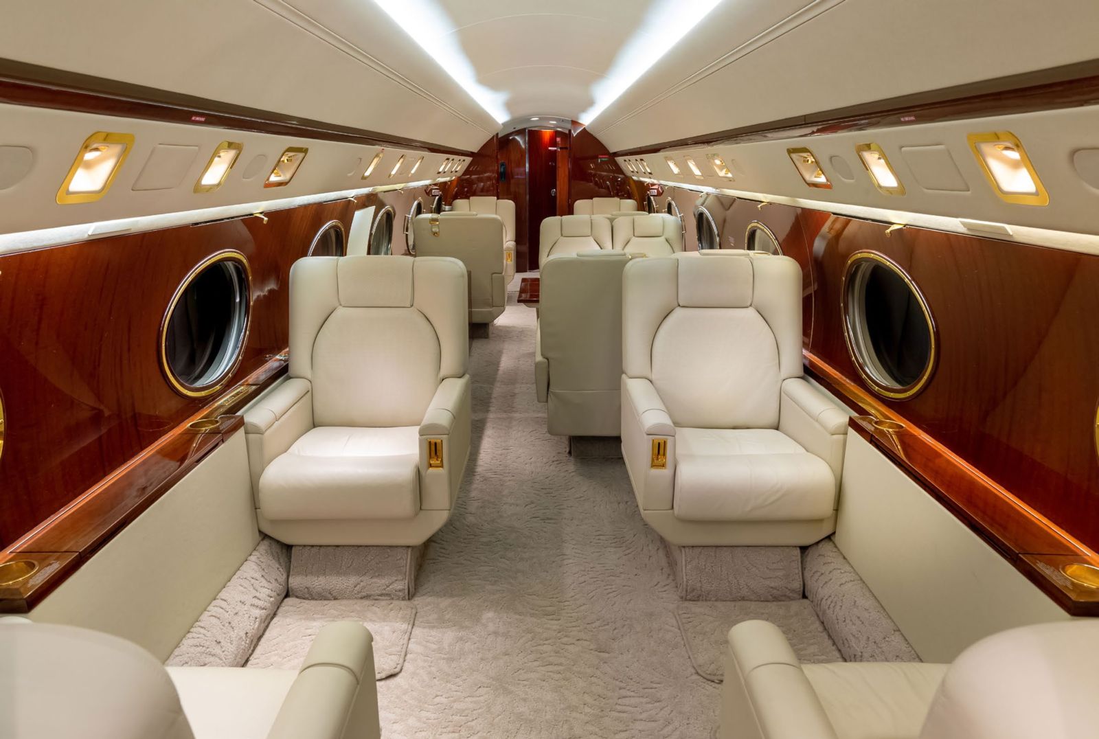 Gulfstream GV  S/N 629 for sale | gallery image: /userfiles/files/specs/GV/gv%20pic%205.jpg