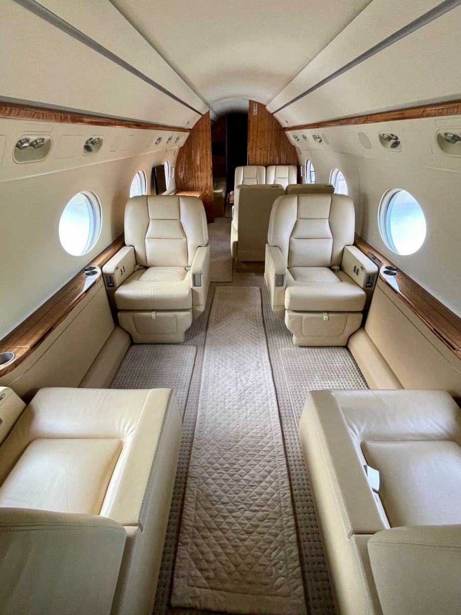 Gulfstream G450  S/N 4347 for sale | gallery image: /userfiles/images/4347/interior%20club%204.jpg