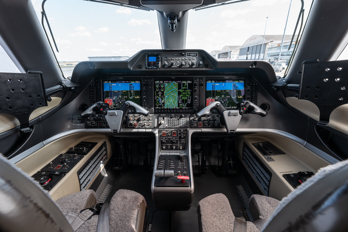 Embraer Phenom 300-300E  S/N 50500216 for sale | gallery image: /userfiles/images/50500216/L1420532-2.jpg