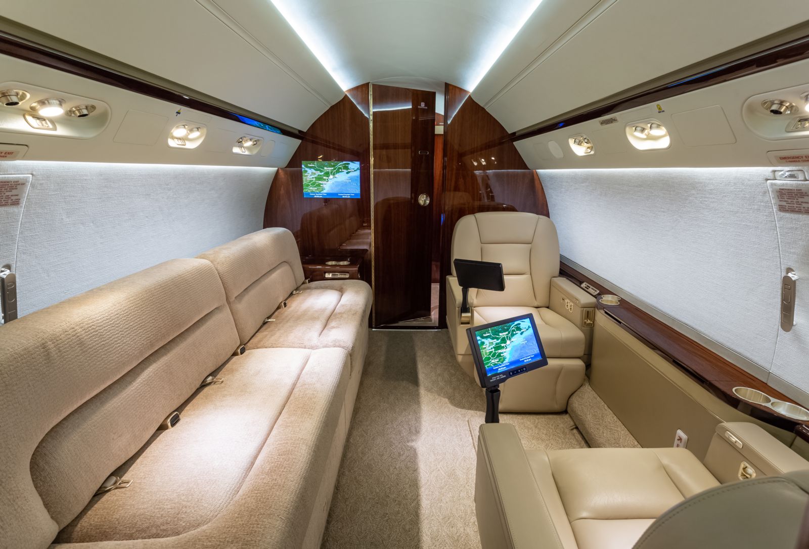 Gulfstream G550  S/N 5438 for sale | gallery image: /userfiles/images/5438/bfp_6354.jpg