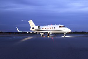 Bombardier CL 604 S/N 5433 for sale | feature image