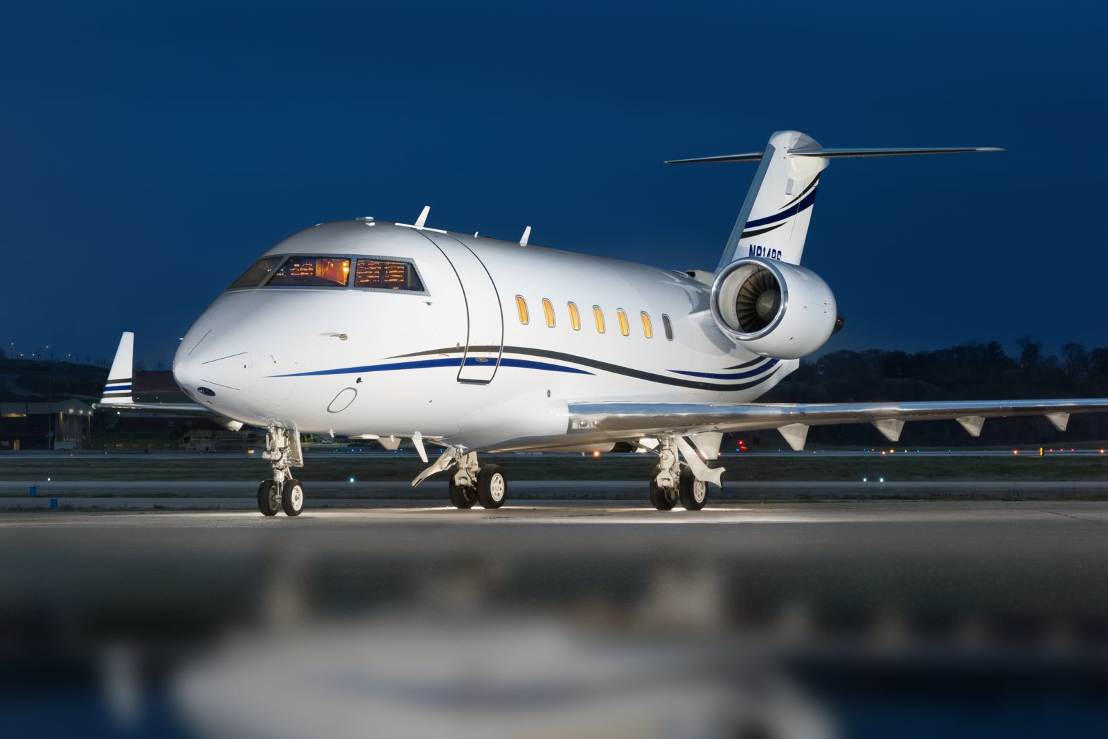 Bombardier CL 604 S/N 5544 for sale | feature image