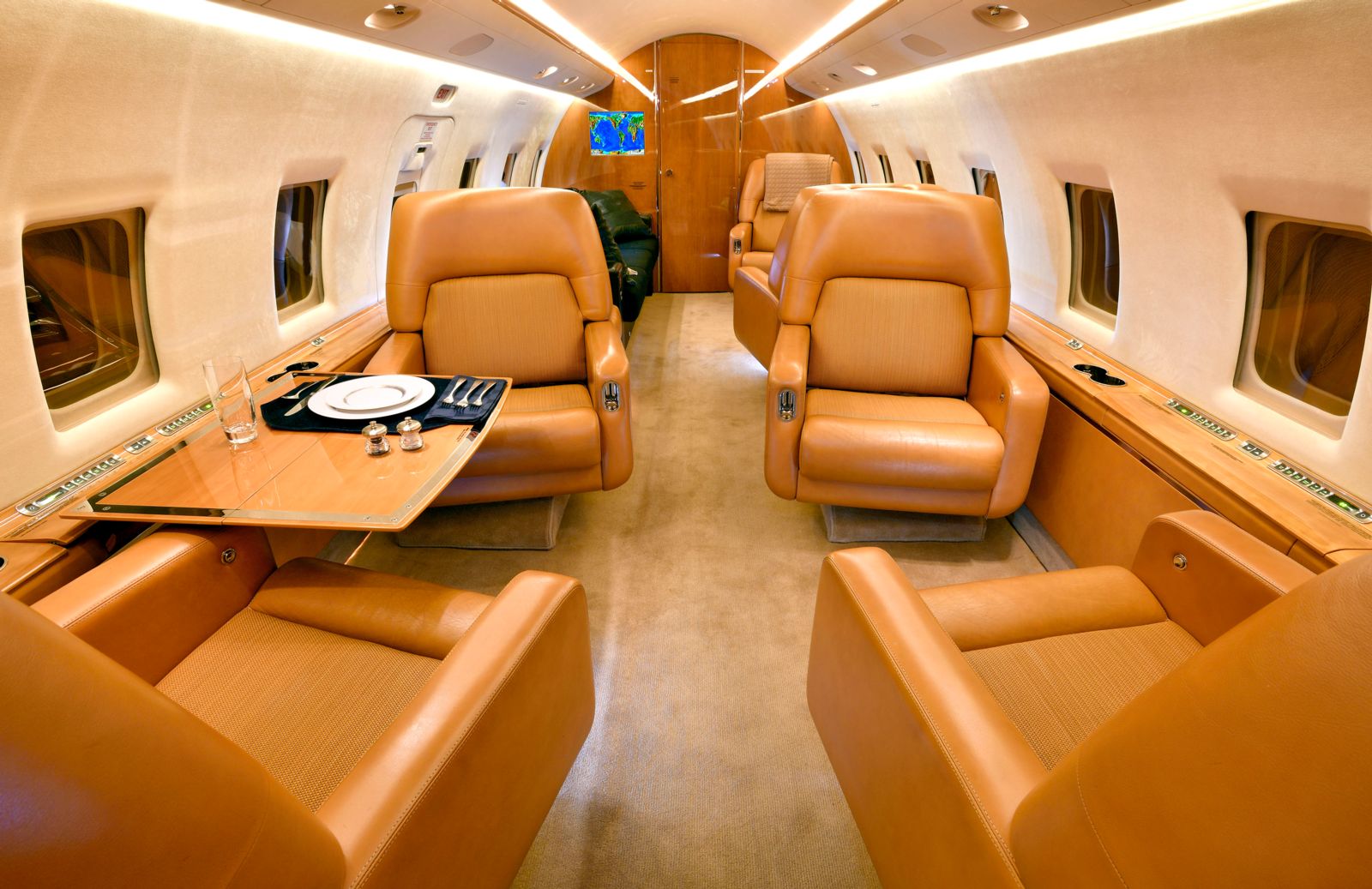 Bombardier CL 604  S/N 5623 for sale | gallery image: /userfiles/images/CL604_sn5623/int1c_150.jpg