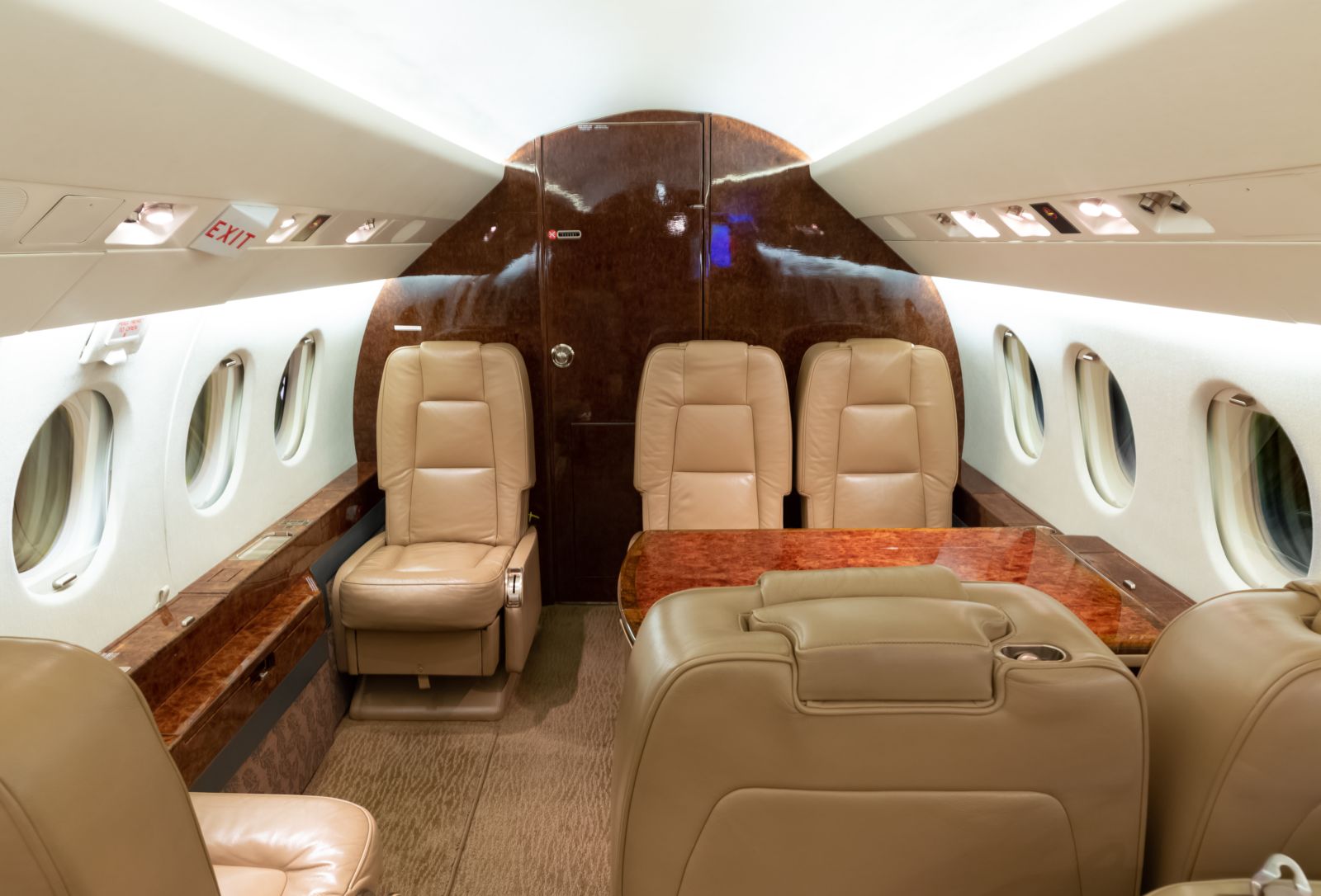 Dassault Falcon 2000  S/N 60 for sale | gallery image: /userfiles/images/F2000_sn60/aft%20aft.jpg