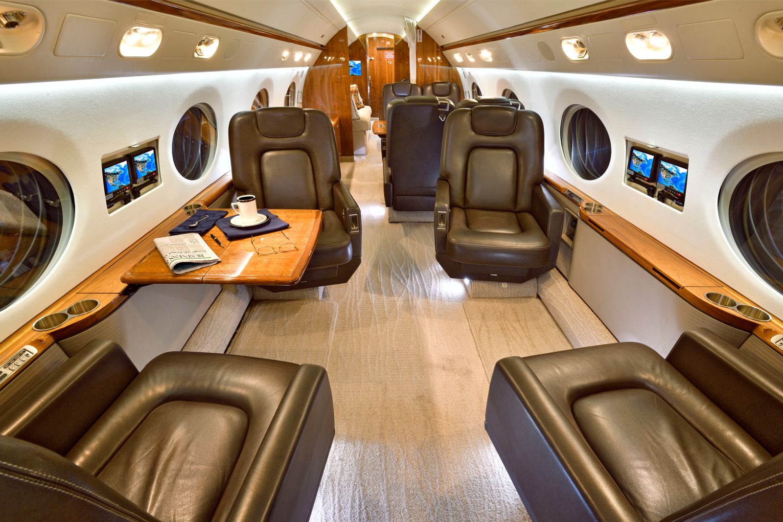 Gulfstream G550  S/N 5211 for sale | gallery image: /userfiles/images/G550_SN_5211/int1b_300.jpg