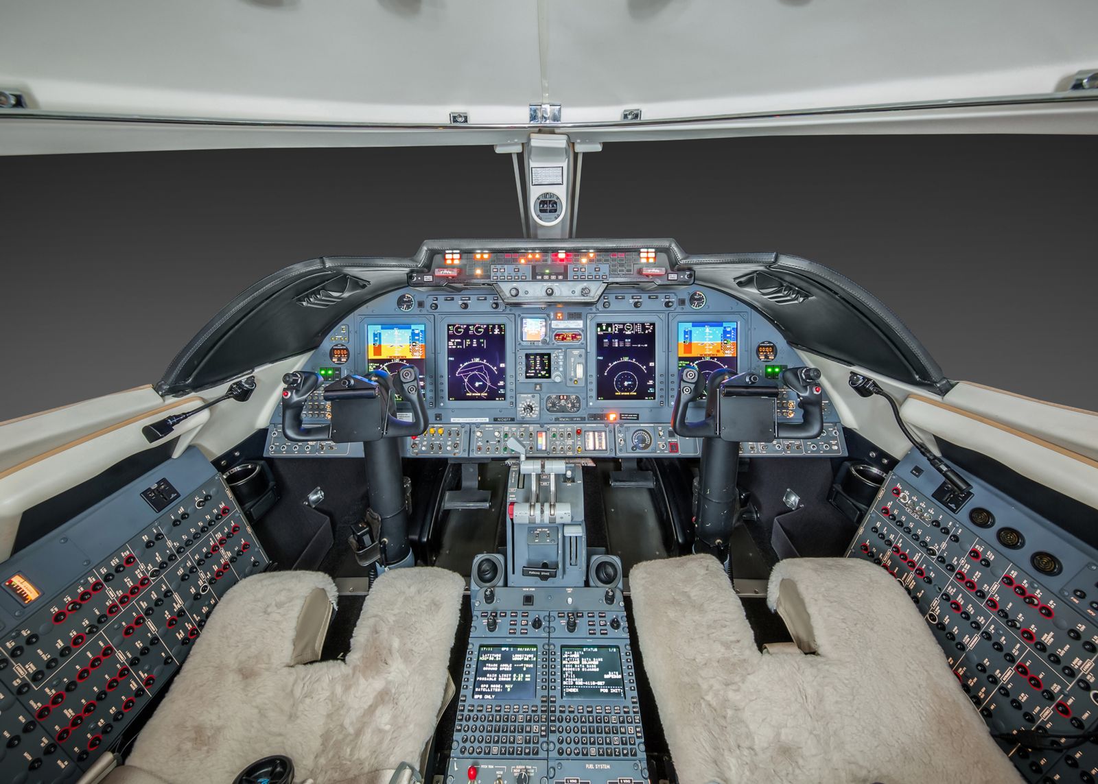 Bombardier Learjet 60XR  S/N 375 for sale | gallery image: /userfiles/images/Lear60XR_sn375/vu6a8378r_02mar20.jpg
