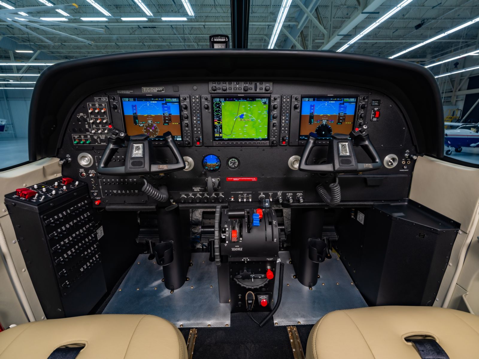 Cessna/Textron Caravan 208B  S/N 208B5907 for sale | gallery image: /hal/userfiles/images/listing-images/48383/dlzf_0025.jpg