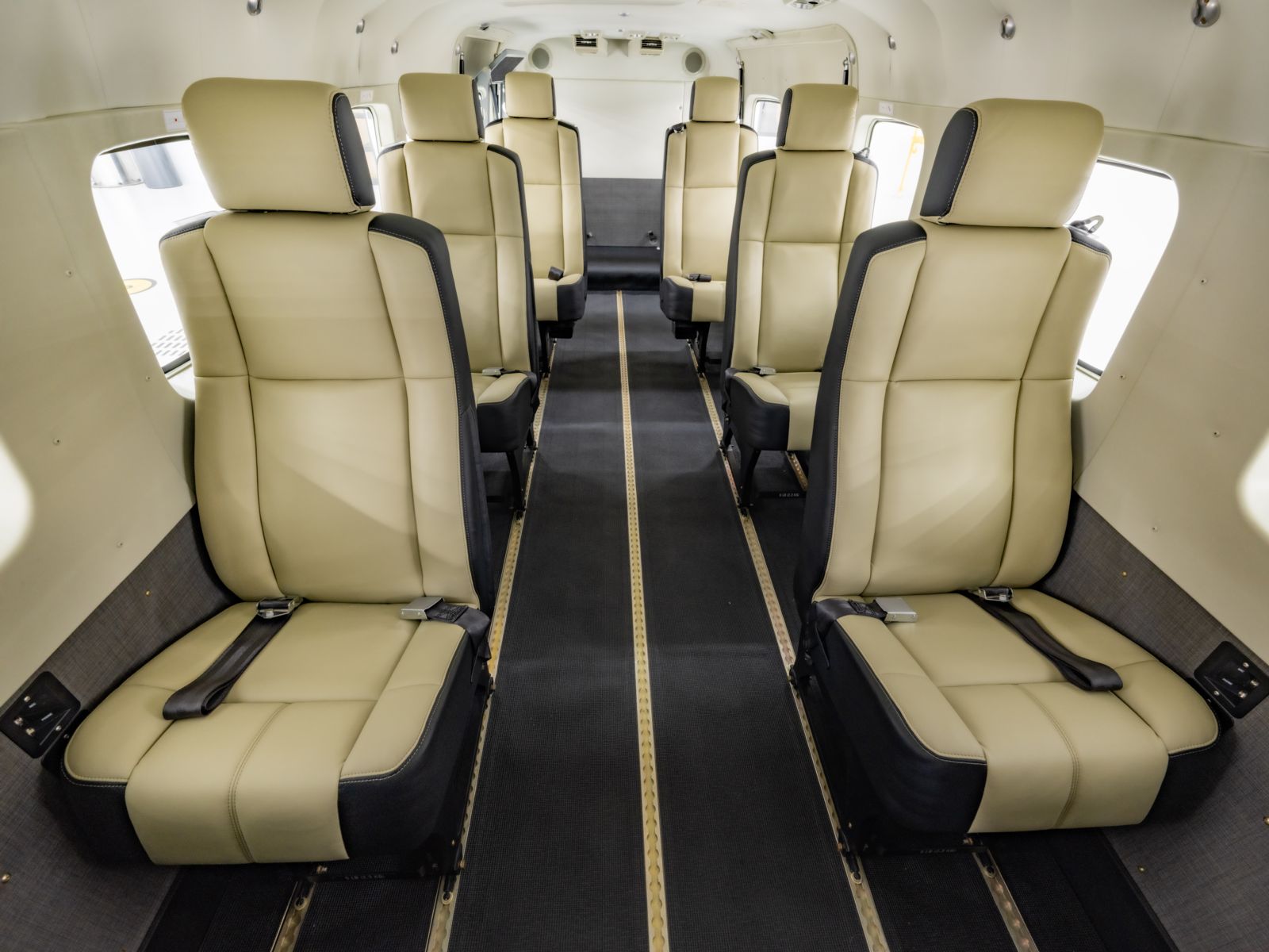 Cessna/Textron Caravan 208B  S/N 208B5907 for sale | gallery image: /hal/userfiles/images/listing-images/48383/dlzf_0031.jpg