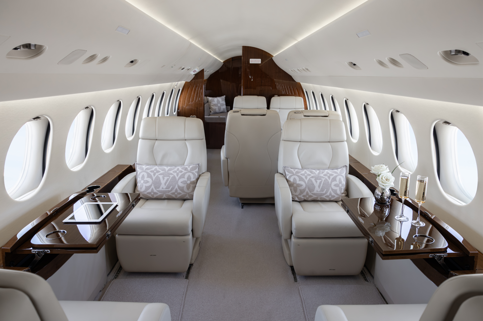 Dassault Falcon 7X  S/N 222 for sale | gallery image: /hal/userfiles/images/listing-images/49548/003066.png