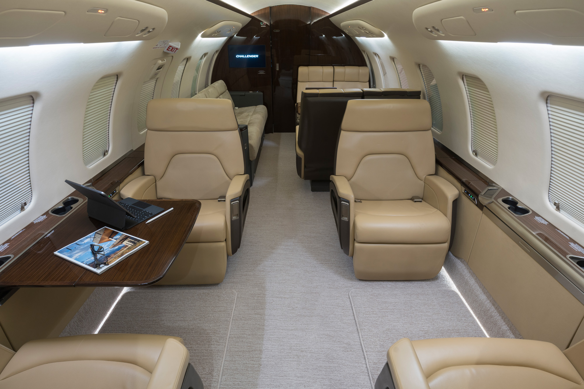 Bombardier CL 650  S/N  for sale | gallery image: /hal/userfiles/images/listing-images/49874/14_CL650_SN6113_INT2_031-_2k.jpg