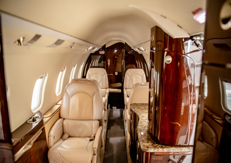 Bombardier Learjet 60XR  S/N 333 for sale | gallery image: /hal/userfiles/images/listing-images/49989/001251.png