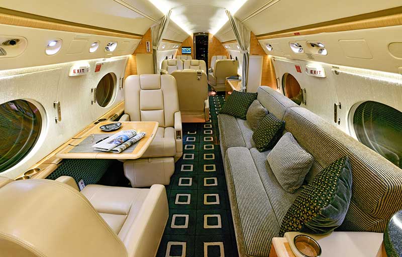 Gulfstream GV model image /hal/userfiles/images/model-slides/137-3.jpg