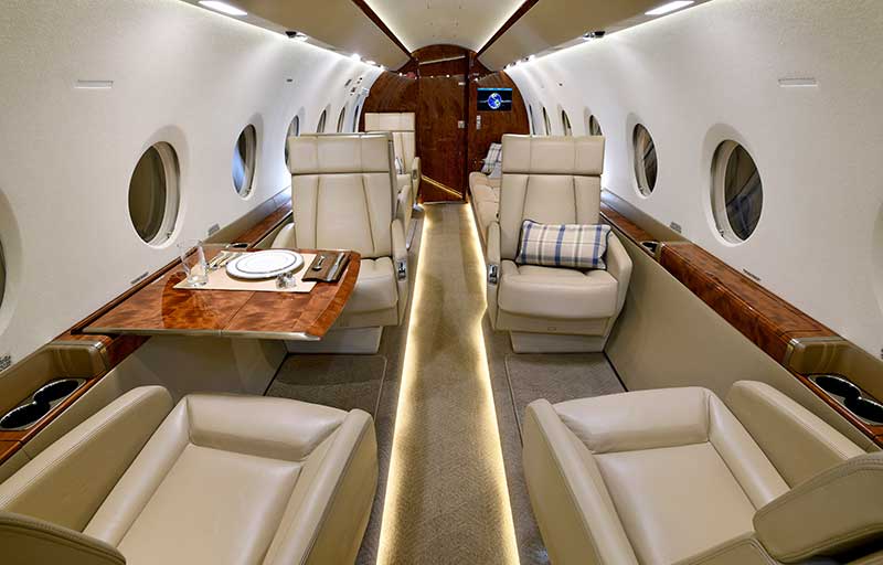 Gulfstream G280 model image /hal/userfiles/images/model-slides/30-2.jpg