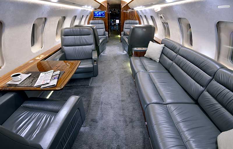 Bombardier CL 605 model image /hal/userfiles/images/model-slides/47-3.jpg