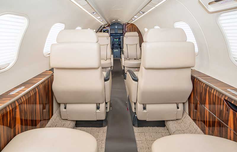 Bombardier Learjet 40XR model image /hal/userfiles/images/model-slides/55-2.jpg