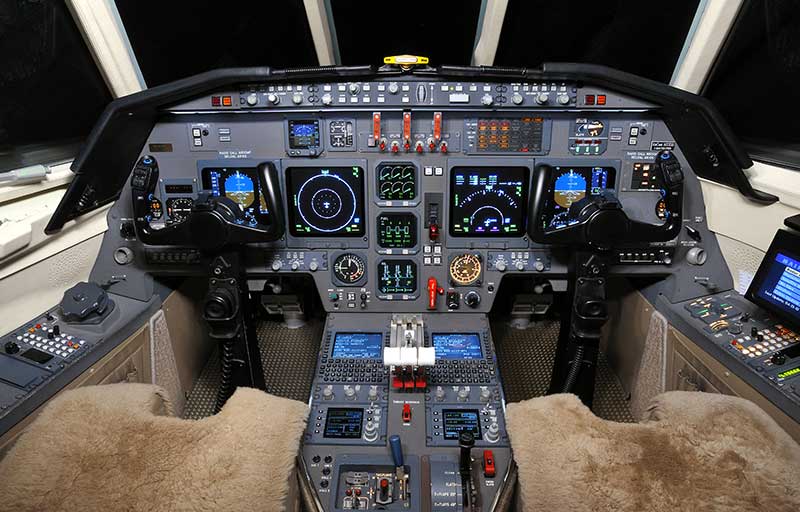 Dassault Falcon 50EX model image /hal/userfiles/images/model-slides/97-1.jpg
