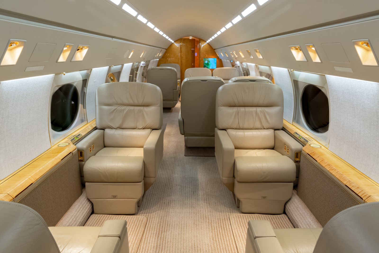 Gulfstream GV  S/N 563 for sale | gallery image: /userfiles/files/3%20bfp_9942%20fwd%20looking%20aft%20no%20table.jpg