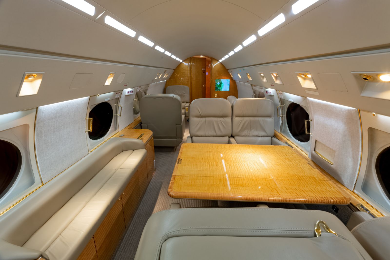 Gulfstream GV  S/N 563 for sale | gallery image: /userfiles/files/4%20bfp_9990%20mid%20to%20aft%20table.jpg