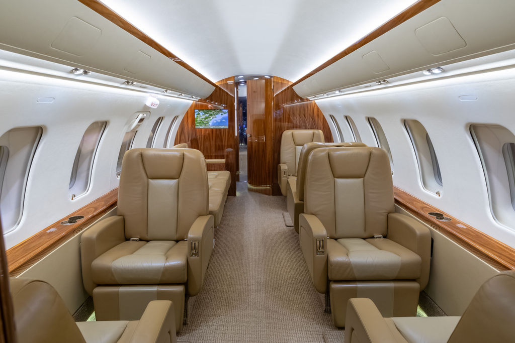 Bombardier CL 605  S/N 5910 for sale | gallery image: /userfiles/files/BFP_8057.jpg