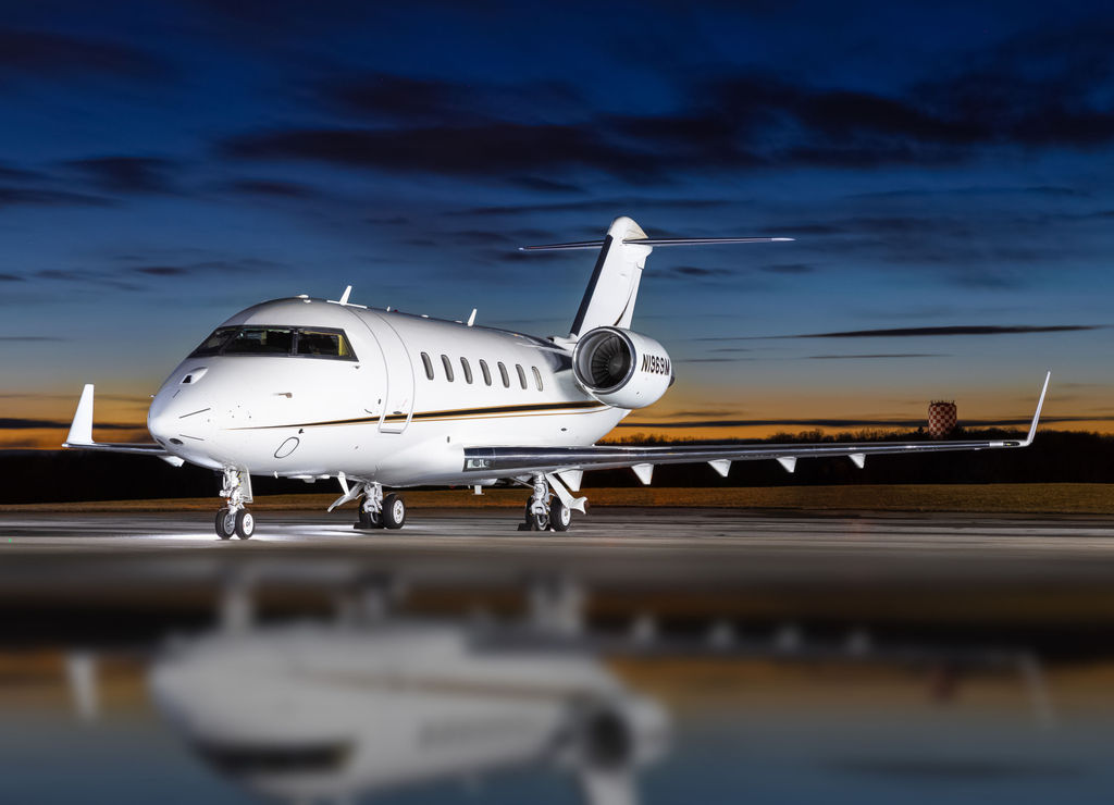Bombardier CL 605 S/N 5910 for sale | feature image
