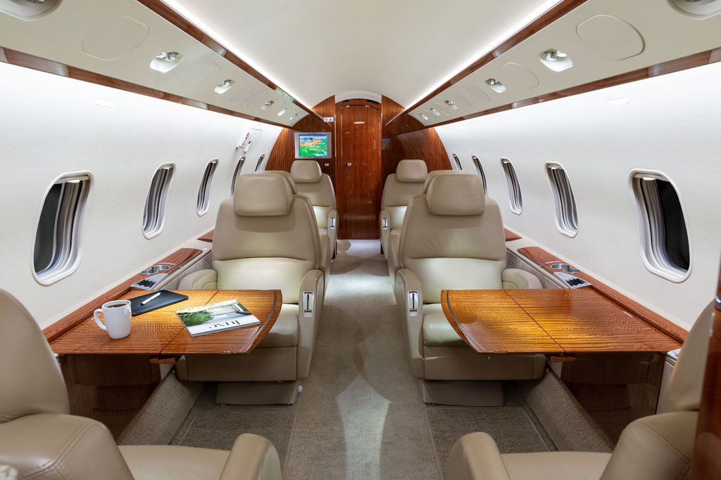 Bombardier CL 300  S/N 20147 for sale | gallery image: /userfiles/files/Challenger%20300%20SN%2020147/BFP_8690.jpg