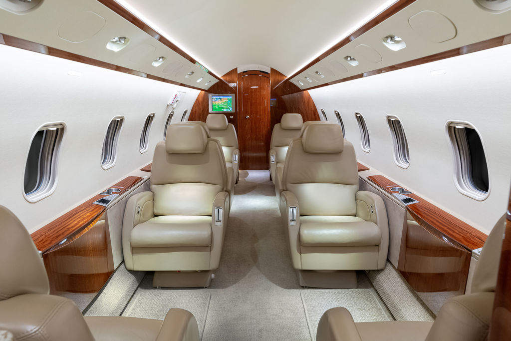 Bombardier CL 300  S/N 20147 for sale | gallery image: /userfiles/files/Challenger%20300%20SN%2020147/BFP_8695.jpg