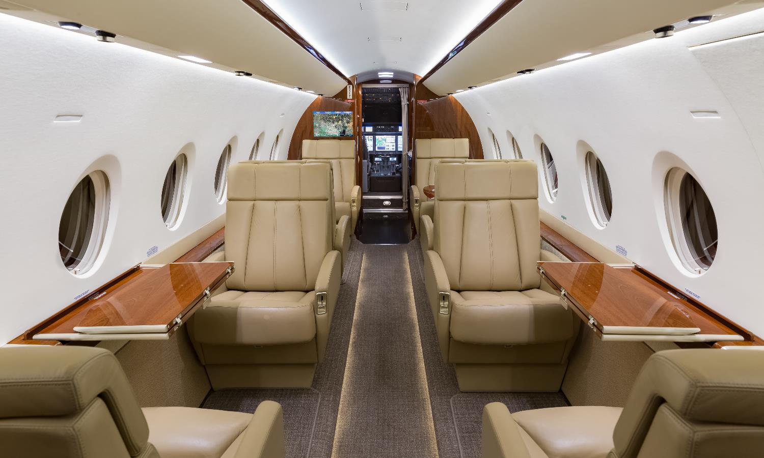 Gulfstream G280  S/N 2094 for sale | gallery image: /userfiles/files/aft%20fwd(1).jpg