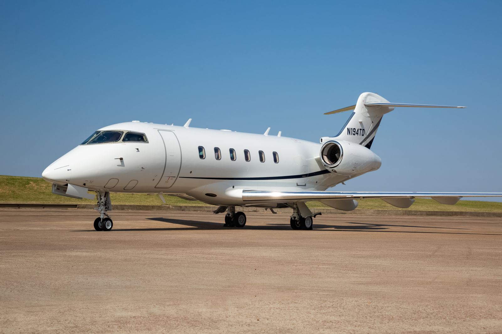 Bombardier CL 300  S/N 20232 for sale | gallery image: /userfiles/files/bfp_3820.jpg