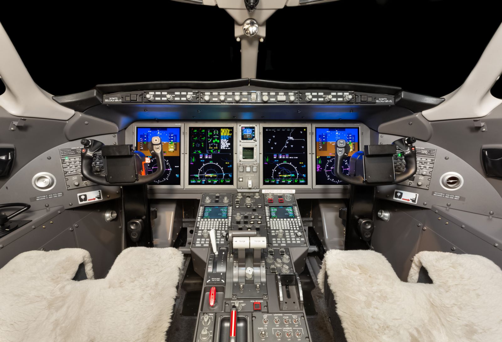 Bombardier CL 300  S/N 20232 for sale | gallery image: /userfiles/files/bfp_3867.jpg