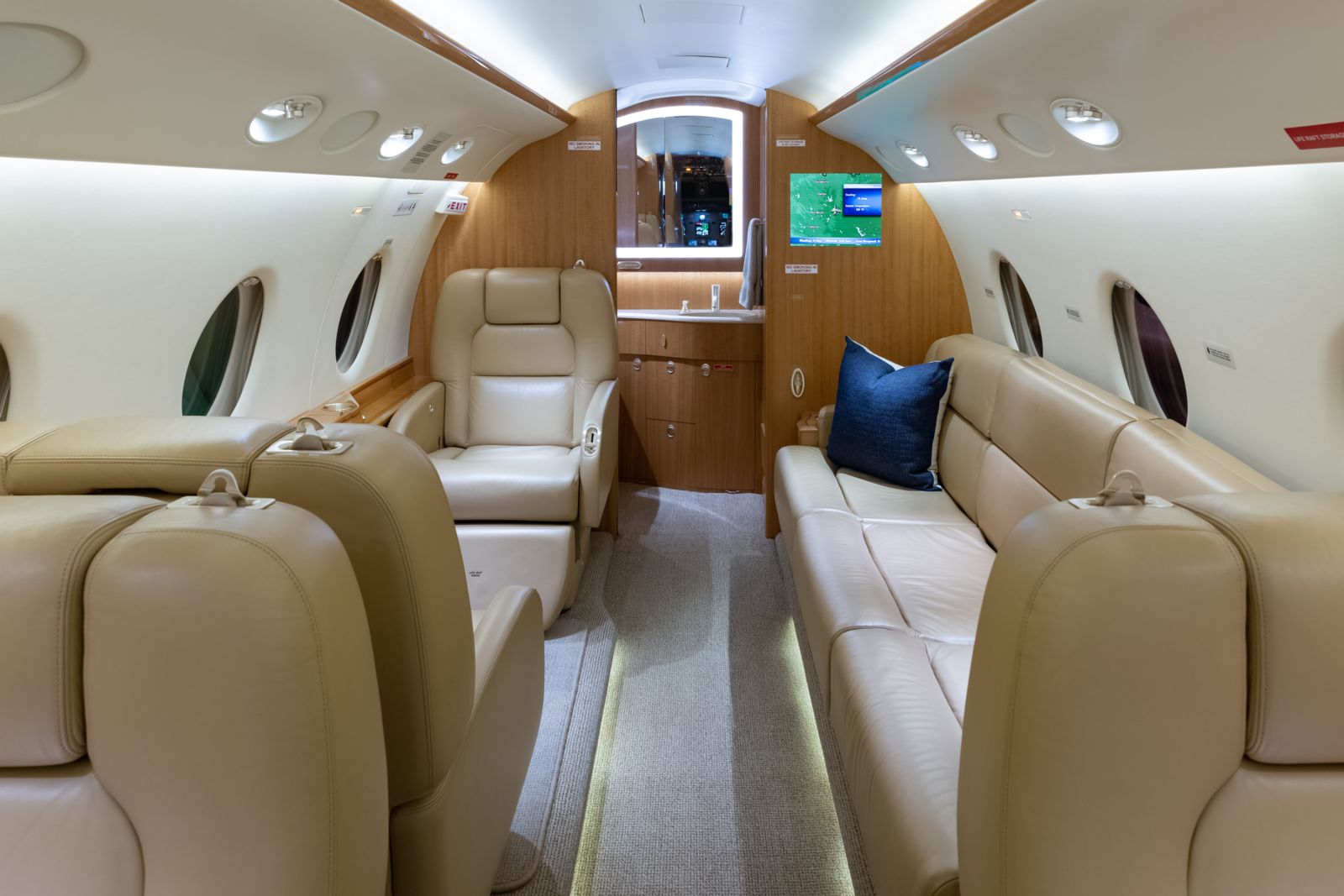 Gulfstream G200  S/N 234 for sale | gallery image: /userfiles/files/bfp_4968.jpg