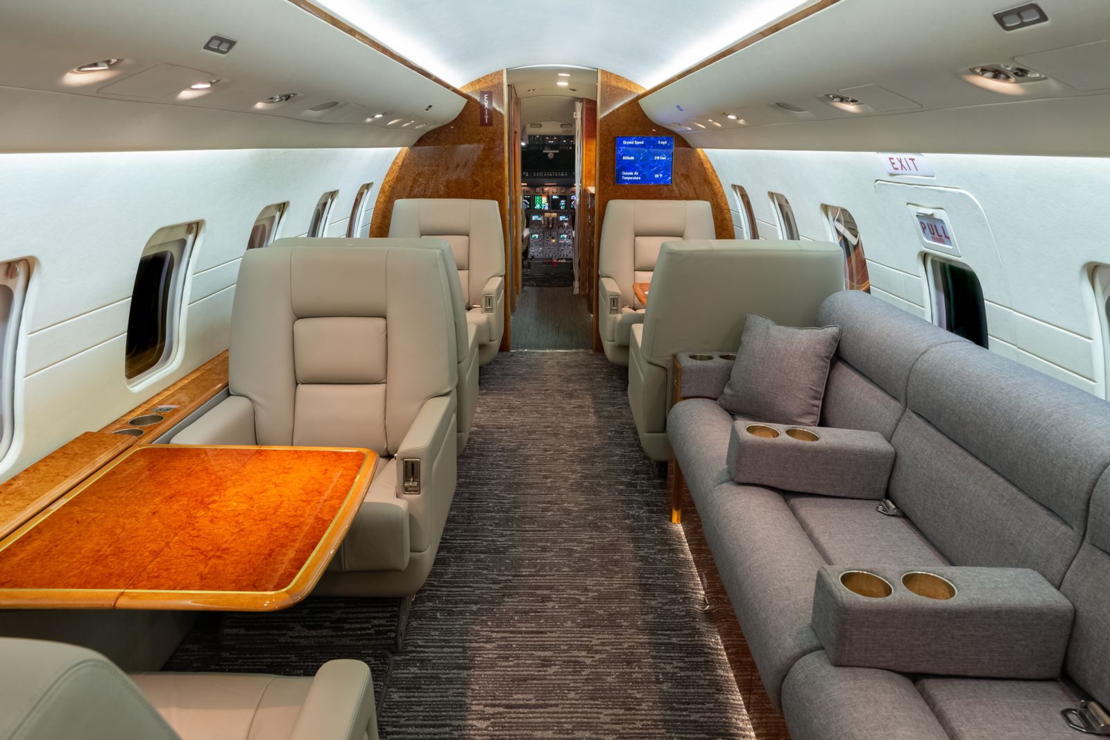 Bombardier CL 604  S/N 5578 for sale | gallery image: /userfiles/files/bfp_5836.jpg