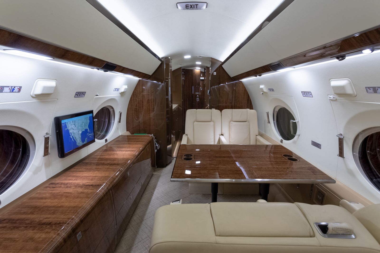 Gulfstream G550  S/N 5424 for sale | gallery image: /userfiles/files/bfp_6535.jpg