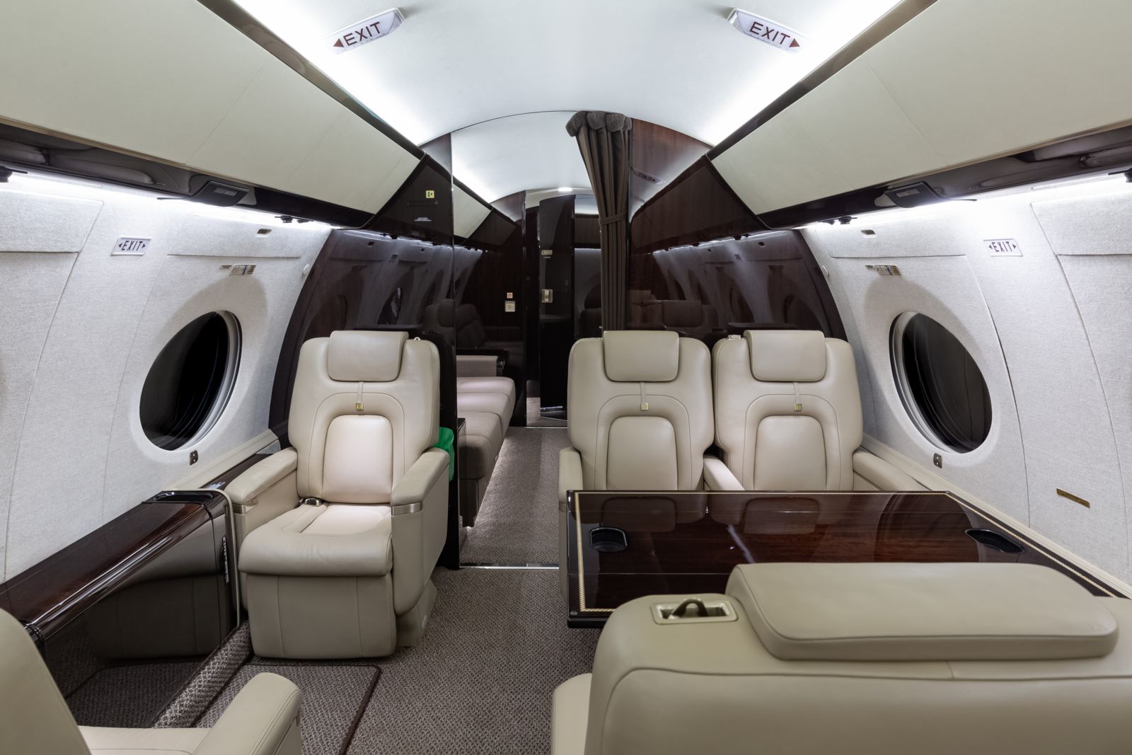 Gulfstream G650ER  S/N 6039 for sale | gallery image: /userfiles/files/bfp_6862%5B1%5D.jpg