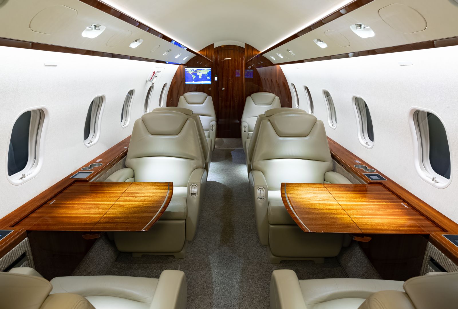 Bombardier CL 300  S/N 20309 for sale | gallery image: /userfiles/files/bfp_8122.jpg