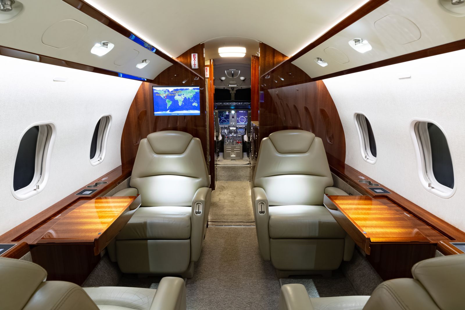 Bombardier CL 300  S/N 20309 for sale | gallery image: /userfiles/files/bfp_8251.jpg