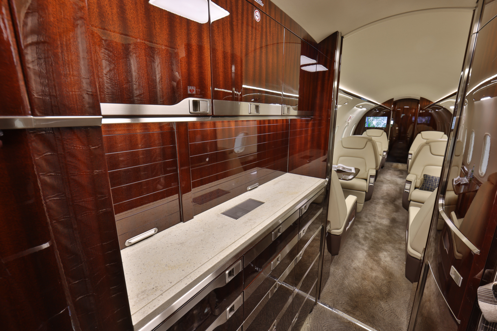Bombardier CL 350/3500  S/N 20577 for sale | gallery image: /userfiles/files/cl350_sn%2320577__ss_-3.png