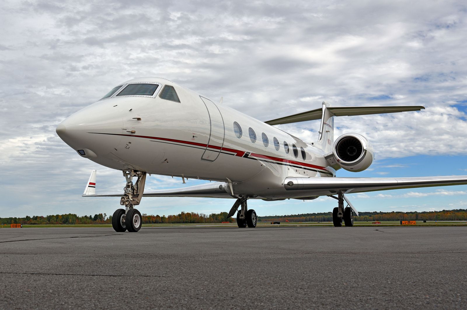 Gulfstream G550  S/N 5502 for sale | gallery image: /userfiles/files/ext3a_300.jpg