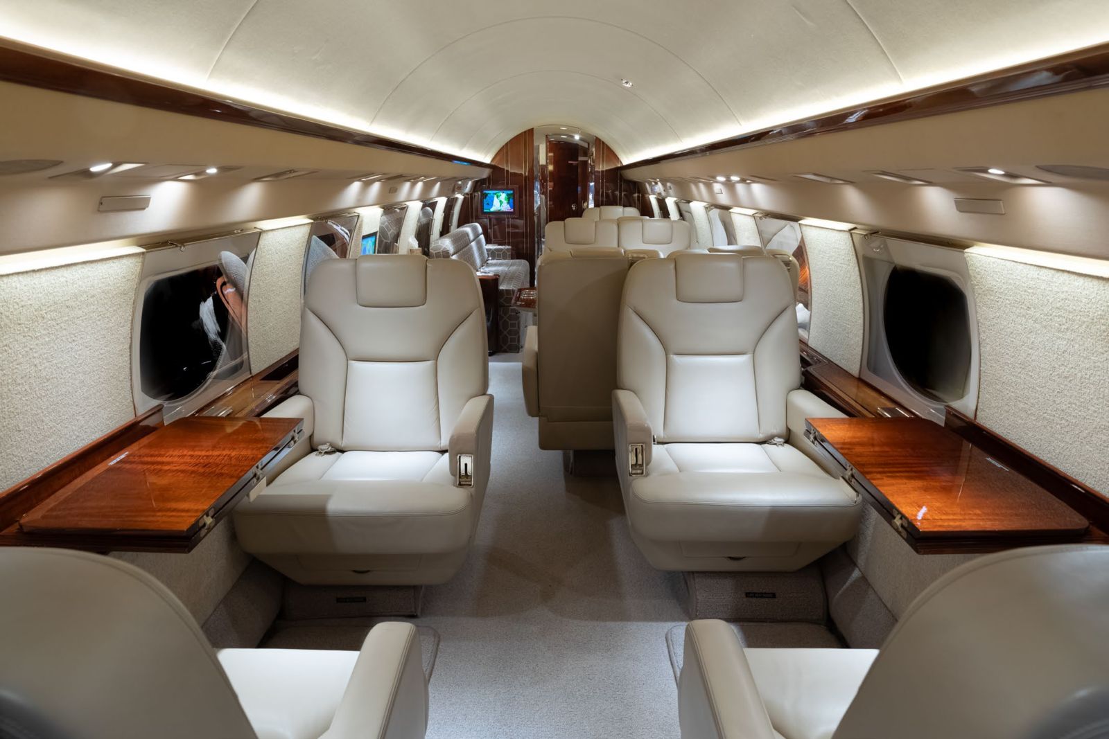 Gulfstream GV  S/N 526 for sale | gallery image: /userfiles/files/fwd%20cabin.jpg