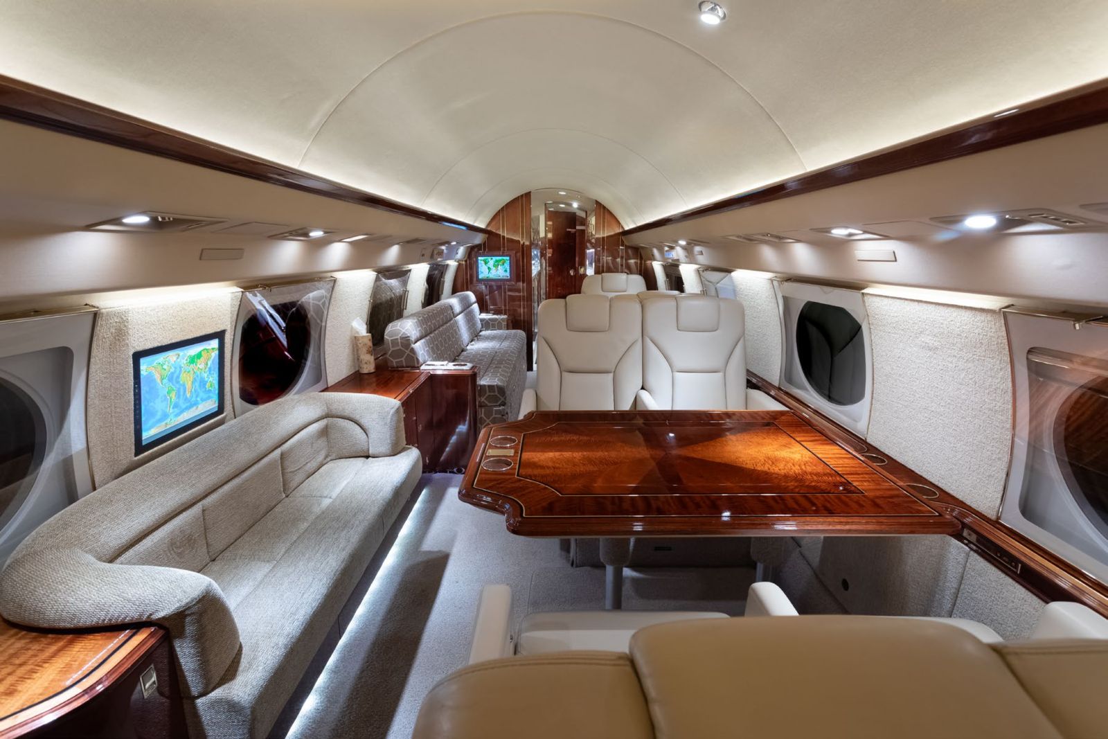 Gulfstream GV  S/N 526 for sale | gallery image: /userfiles/files/mid%20cabin%20looking%20aft.jpg