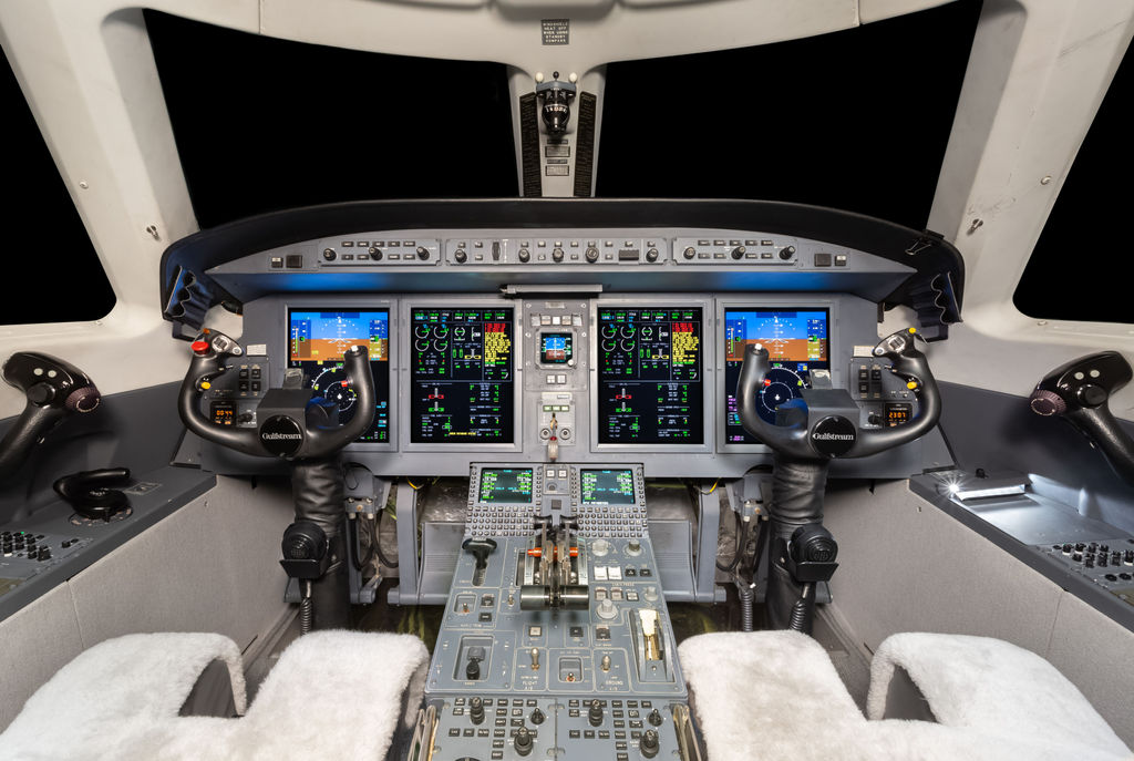 Gulfstream G150  S/N 221 for sale | gallery image: /userfiles/files/specifications/Global_5000/BFP_2966.jpg