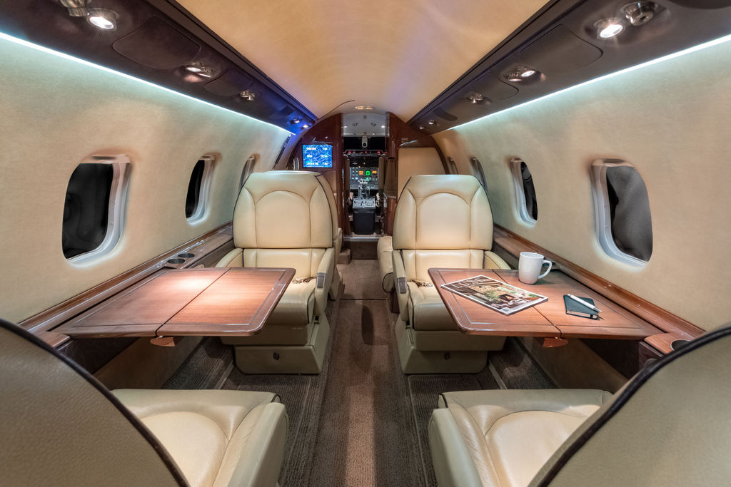 Bombardier Learjet 60  S/N 60-233 for sale | gallery image: /userfiles/files/specifications/Lear%2060/233/6.jpg