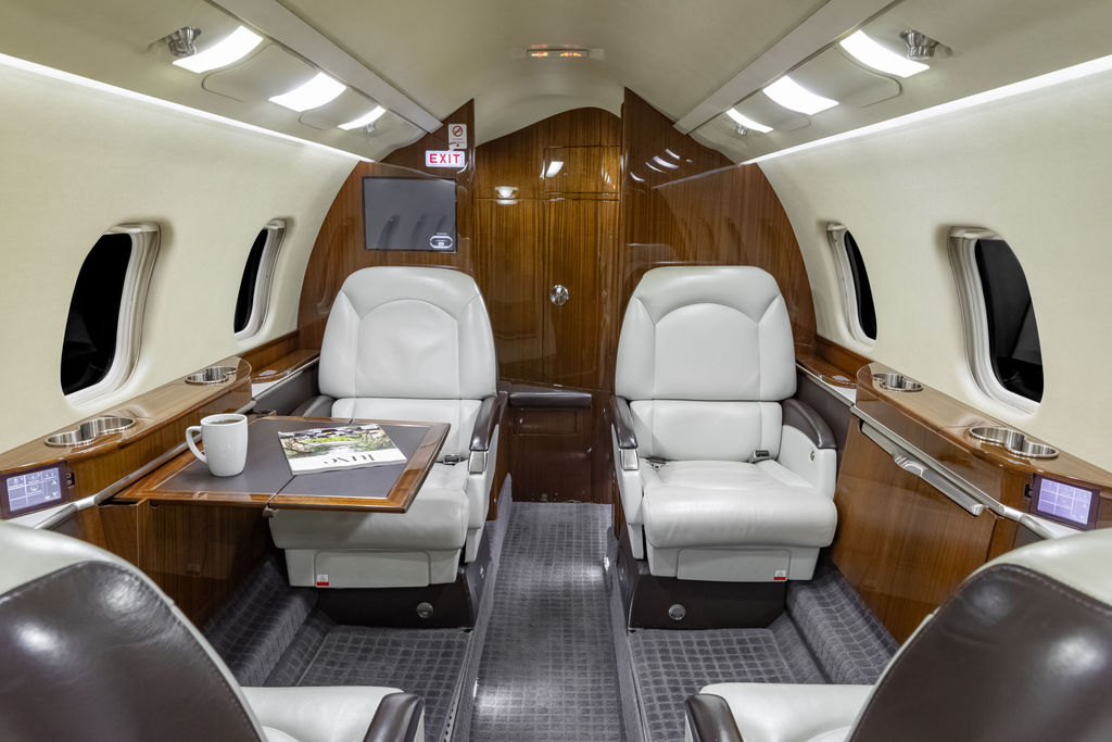 Bombardier Learjet 60XR  S/N 319 for sale | gallery image: /userfiles/files/specifications/Lear60XR/319/4.jpg