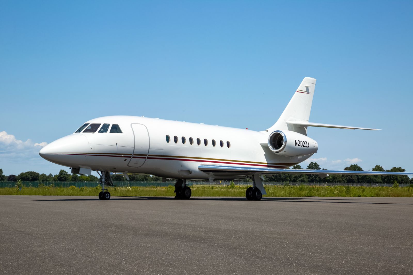 Dassault Falcon 2000LX S/N 186 for sale | feature image