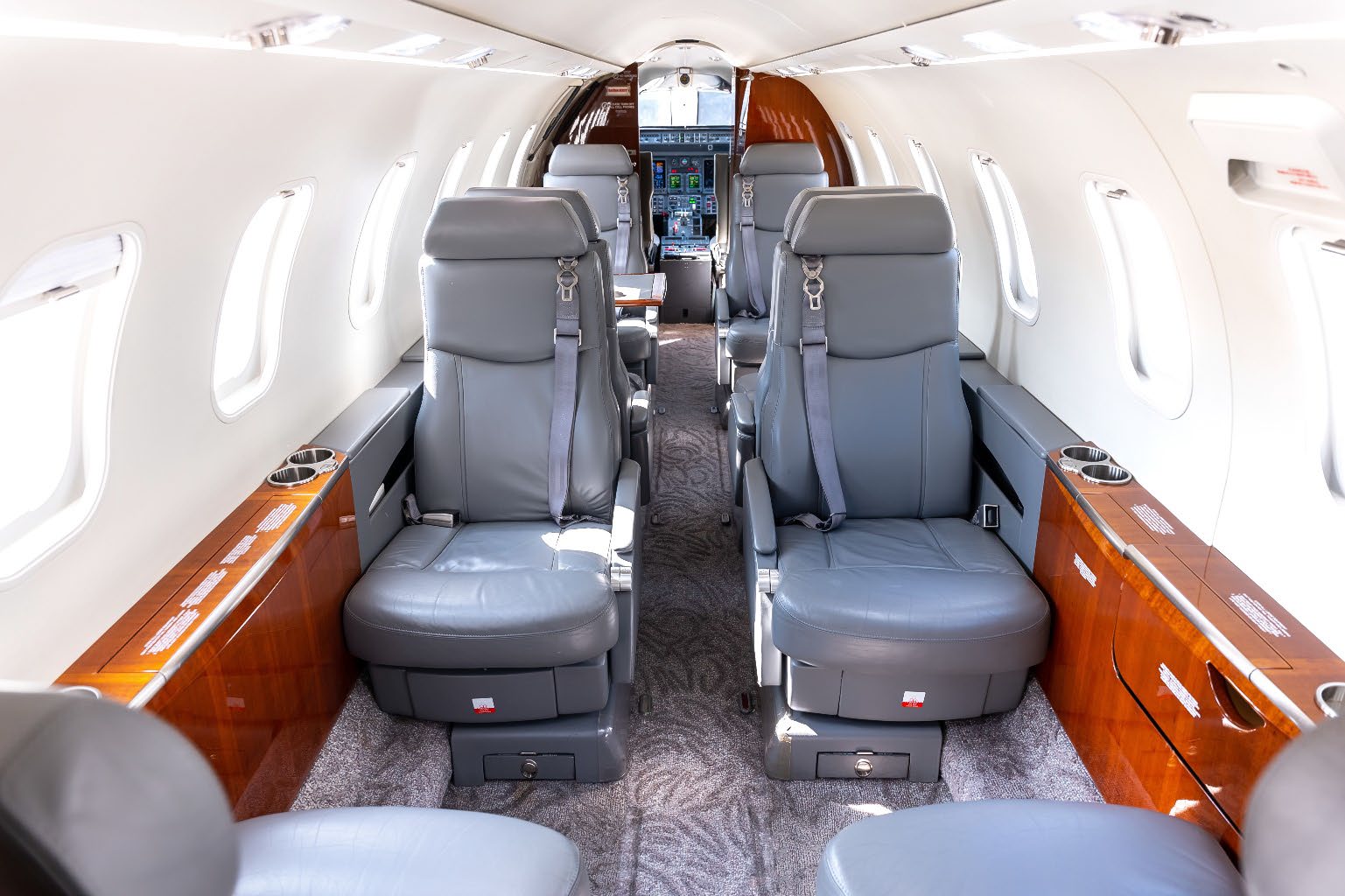 Bombardier Learjet 45XR  S/N 319 for sale | gallery image: /userfiles/files/specs/GV/319pic4.jpg